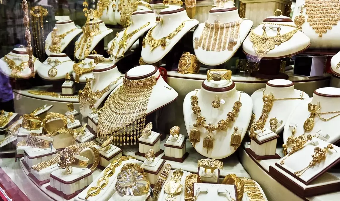Birjada qızılın qiyməti kəskin azaldı