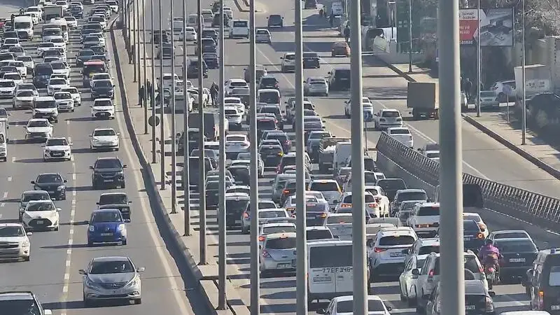Bakının bu yollarında sıxlıq var