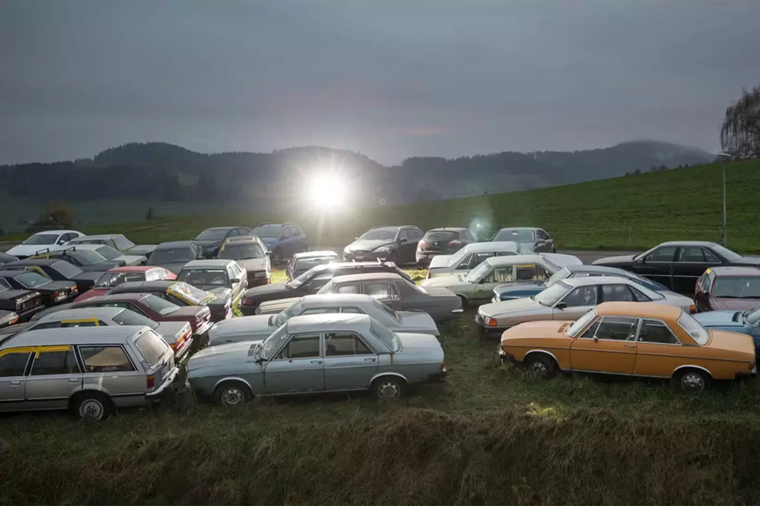 İsveçrədə "maşın qəbiristanlığı" aşkar edildi -  Alfa Romeo, Audi, Mercedes - FOTO