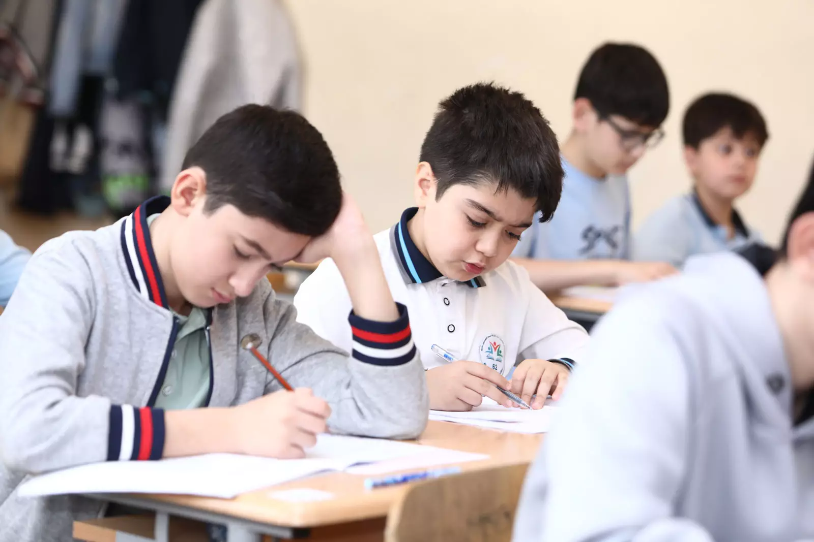 Lisey qəbulunda dəyişiklik: aylarla hazırlaşan uşaqlar və xərc çəkən valideynlər nə etsin?