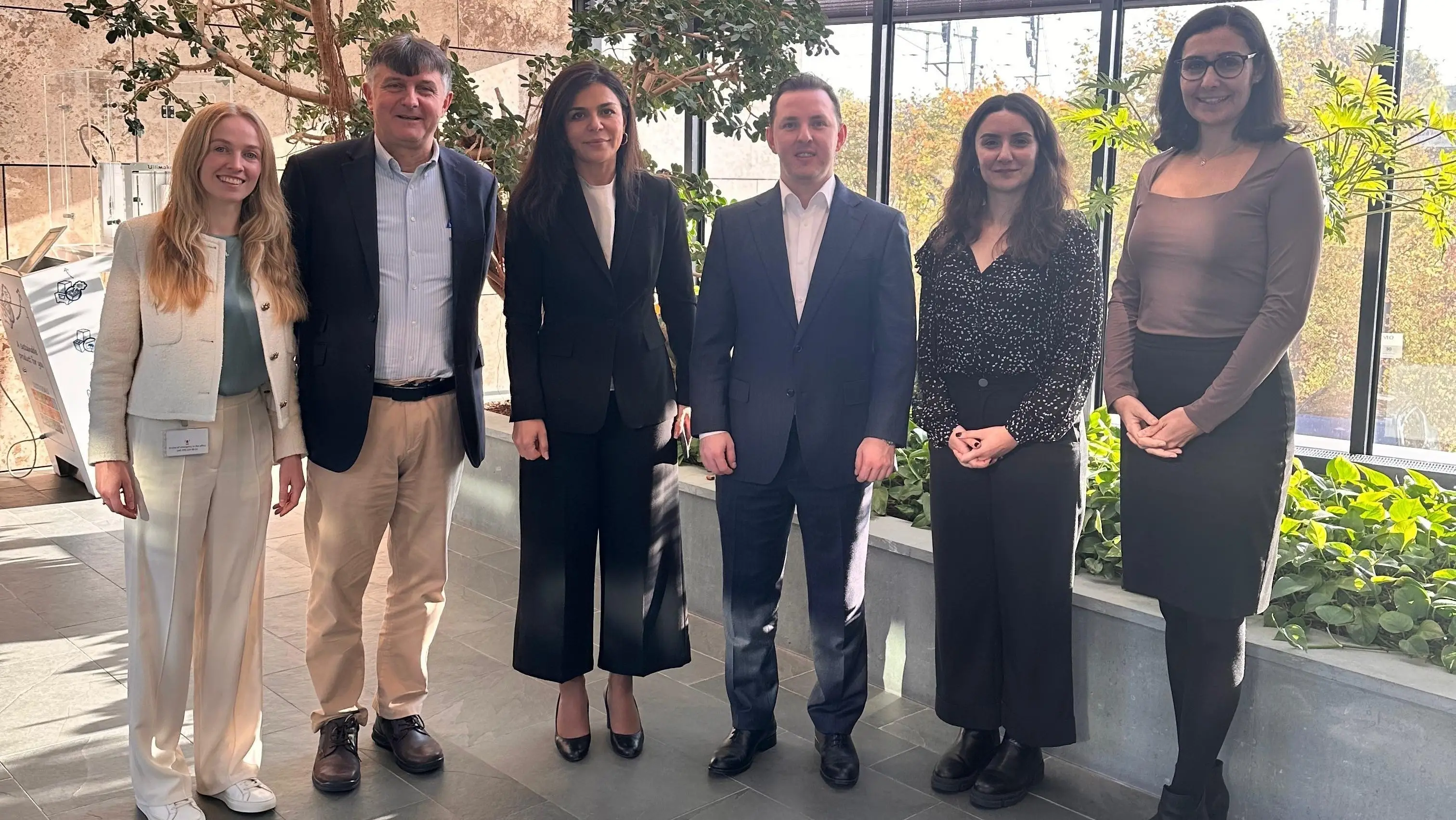“Veysəloğlu” və Hollandiya Sahibkarlığın İnkişafı Bankı (FMO) tərəfdaşlığı genişləndirir - FOTO