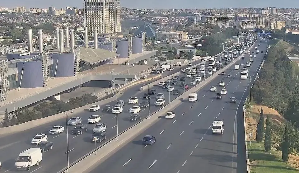Bakıda hazırda bəzi yollarda sıxlıq müşahidə olunur