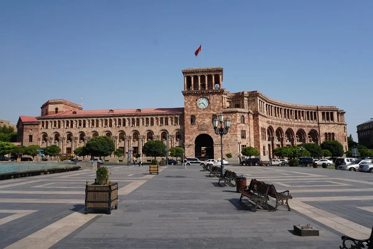 Dünya Bankı Ermənistan iqtisadiyyatının kiçiləcəyini proqnozlaşdırır
