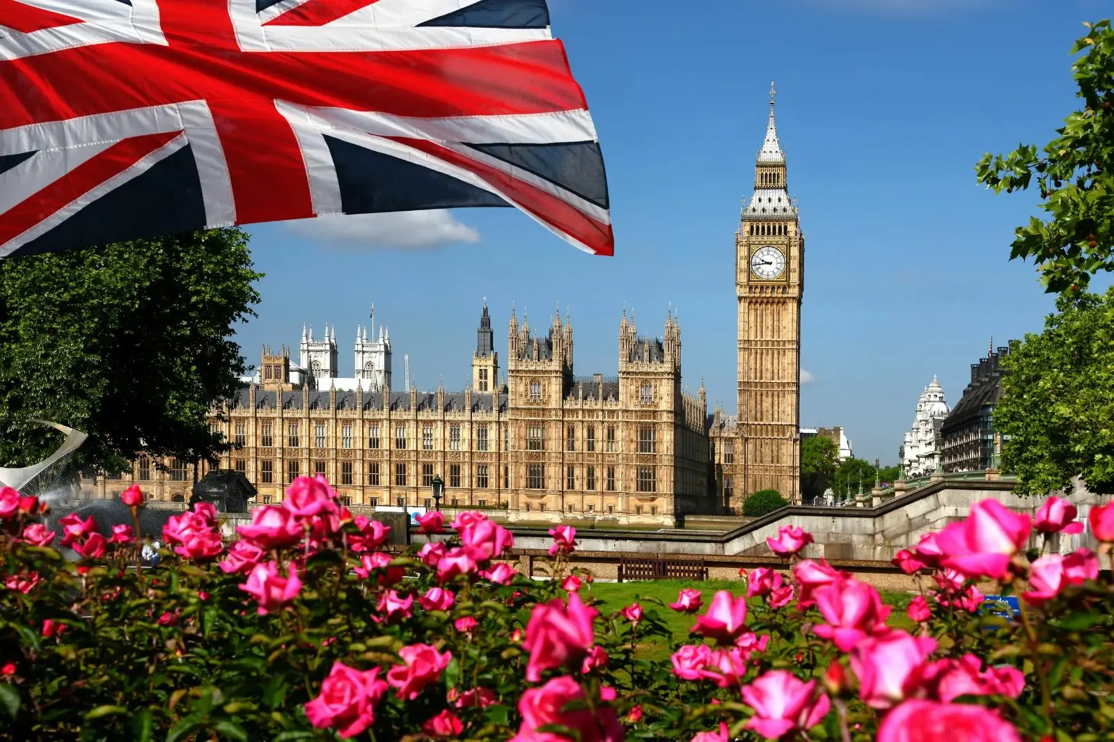 Böyük Britaniya iqtisadiyyatı kiçildi