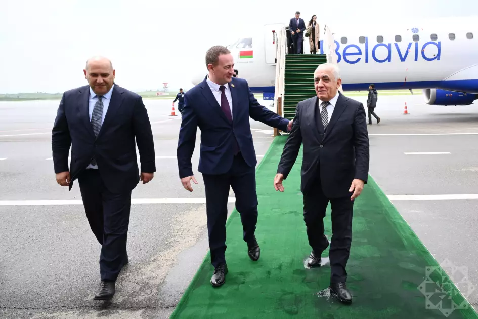 Belarusun Baş naziri Füzulidə aparılan genişmiqyaslı bərpa-quruculuq işləri barədə məlumatlandırılıb - FOTO