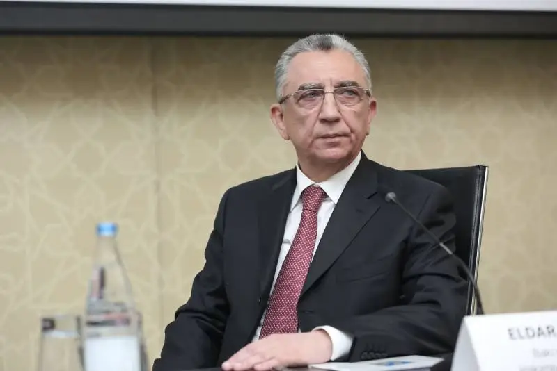 Eldar Əzizov: Bəzi məmurların xəyanət yoluna düşdüyü hallarla qarşılaşırıq