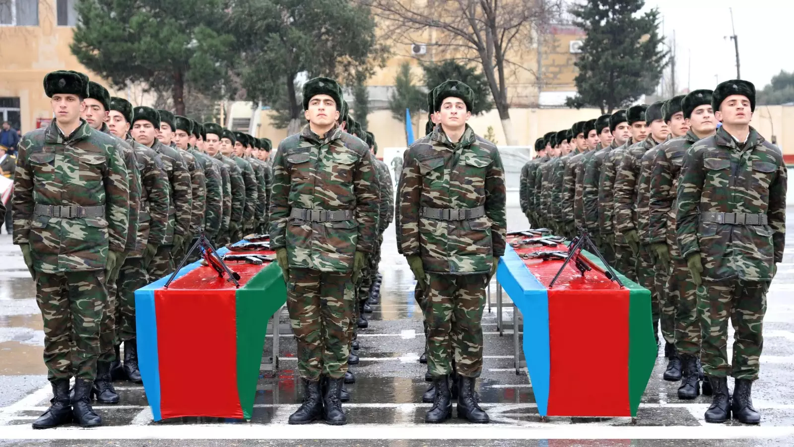 Dövlət Xidməti: Hazırda hərbi xidmət müddətinin 1 il 6 aydan 1 ilə endirilməsi müzakirə olunur