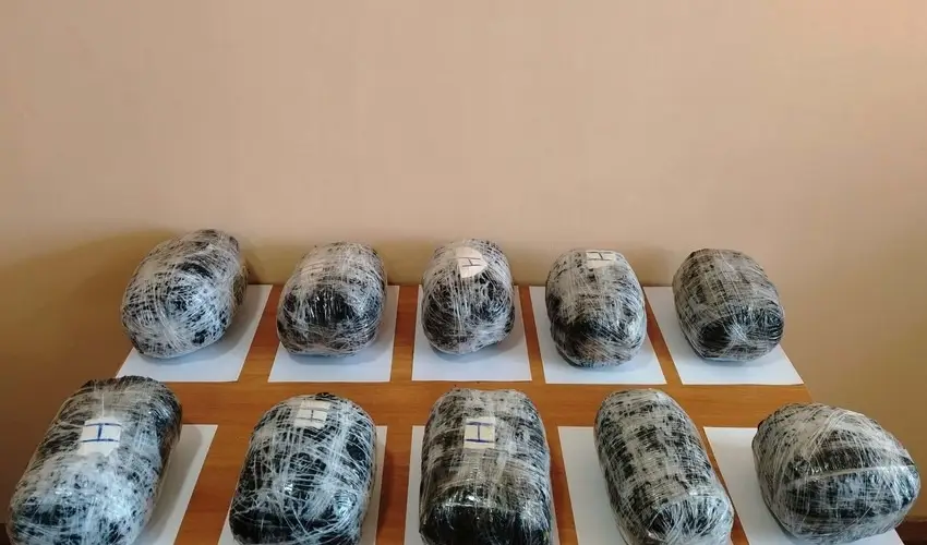 İrandan külli miqdarda narkotik vasitənin ölkəyə keçirilməsinin qarşısı alınıb