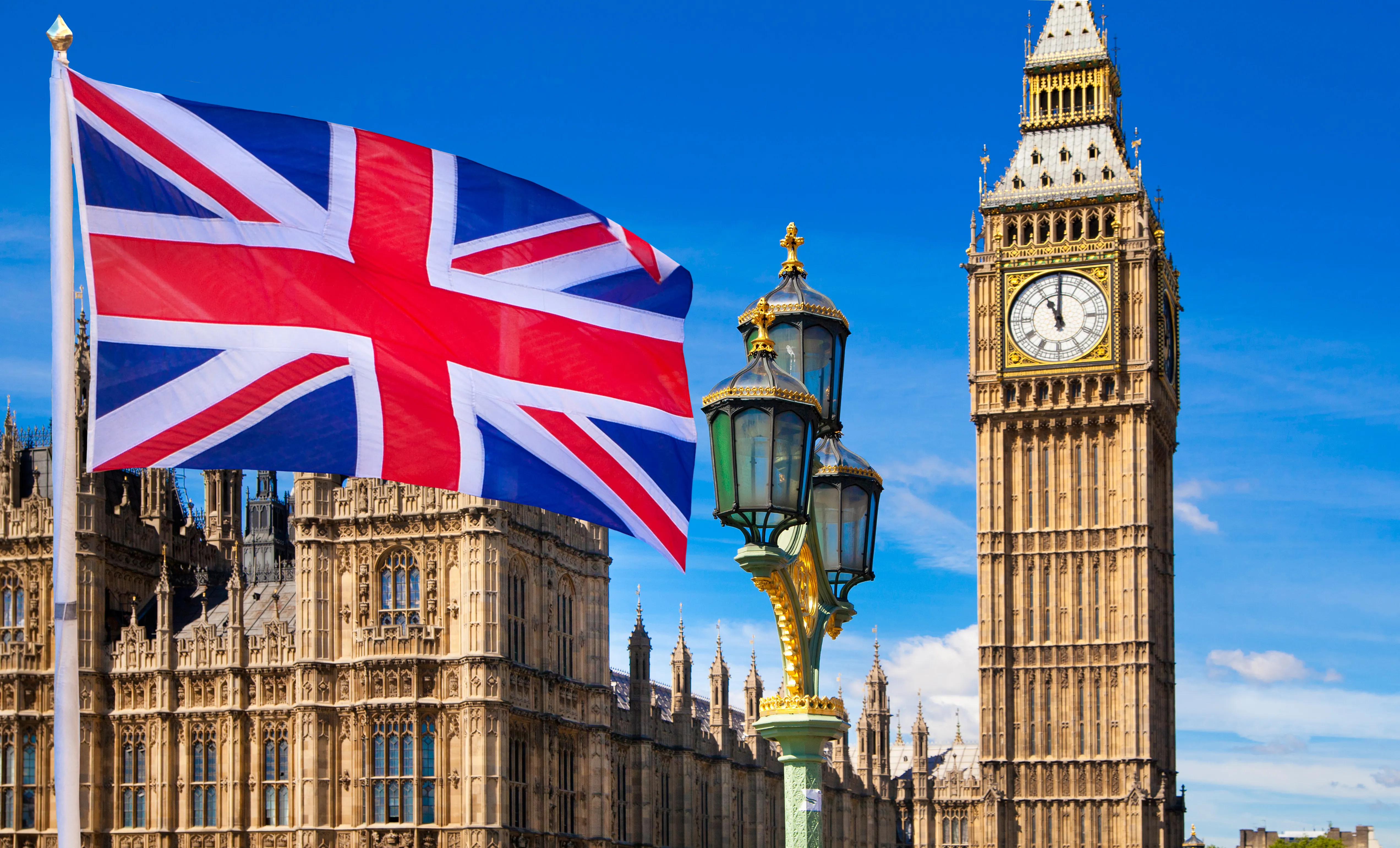 Britaniyanın dövlət borcu üç dəfə artıb