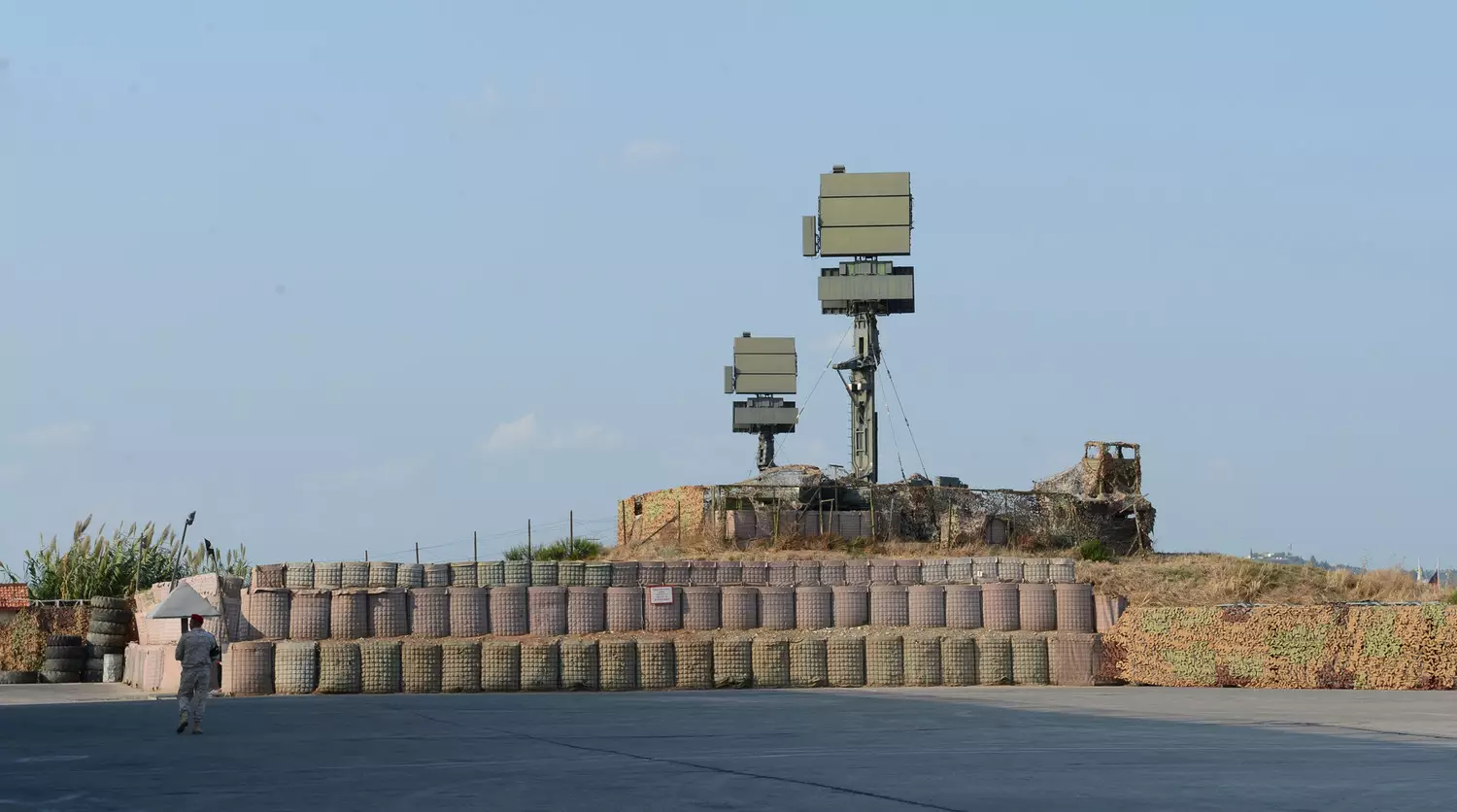 Suriya müxalifəti ölkədəki Rusiya hərbi bazalarının gələcəyindən danışıb