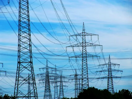 Ötən il Azərbaycanda istehlak edilən elektrik enerjisinin həcmi açıqlanıb