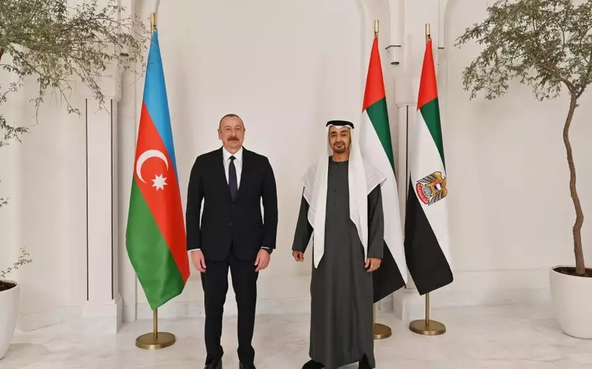 Azərbaycan lideri ilə BƏƏ Prezidenti arasında telefon danışığı olub