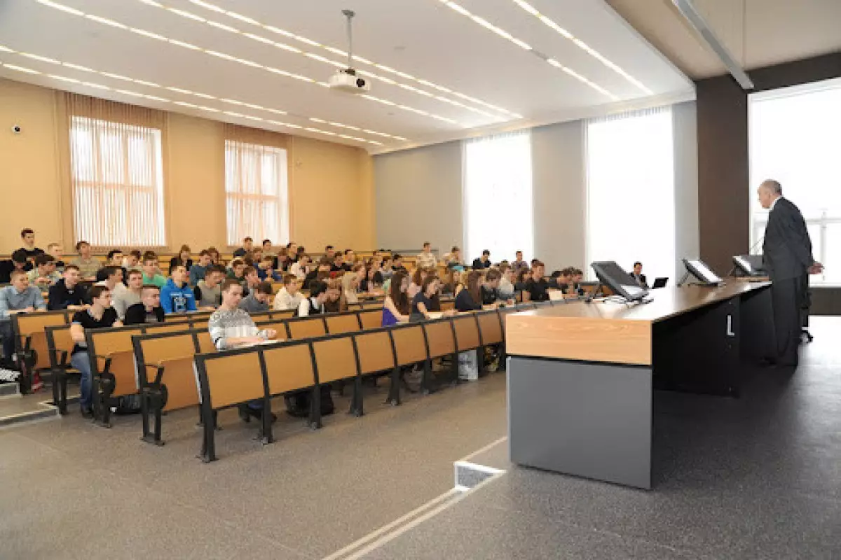 Sabah bəzi universitetlərdə tədris ənənəvi, bəzilərində isə onlayn aparılacaq