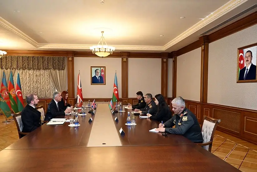 Azərbaycan və Böyük Britaniya hərbi əməkdaşlığı müzakirə ediblər - FOTO