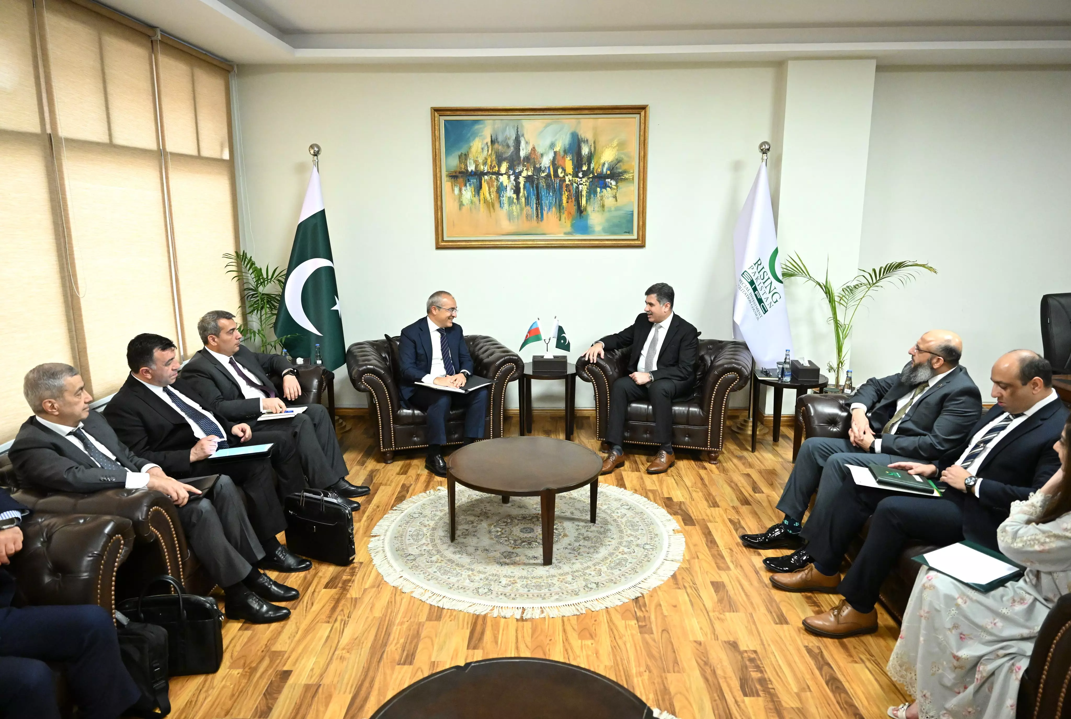 Azərbaycan və Pakistan biznes tərəfdaşlığını şaxələndirməyi müzakirə edib