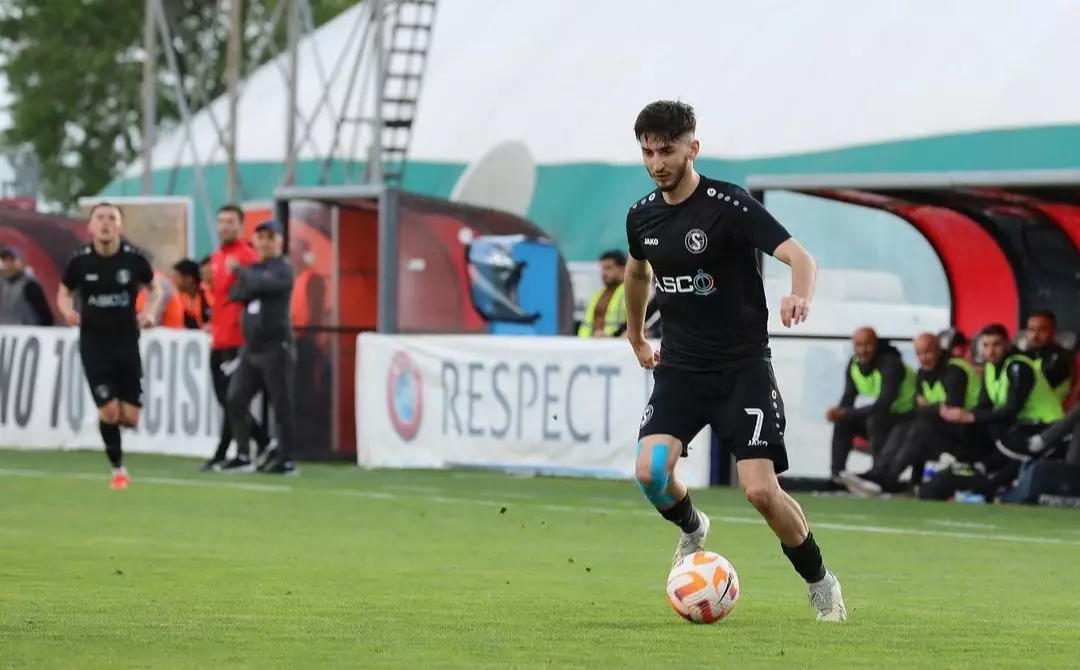 "Araz-Naxçıvan" "Səbail"dən ayrılan futbolçunu istəyir