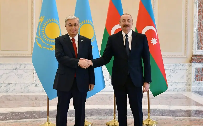 Qazaxıstan Prezidenti Azərbaycan liderini təbrik edib