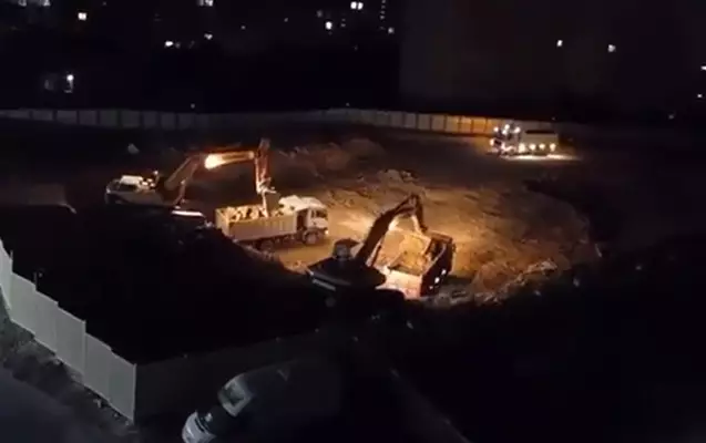 Bu tikinti şirkəti Suraxanıda gecələr tikinti işləri aparır - VİDEO