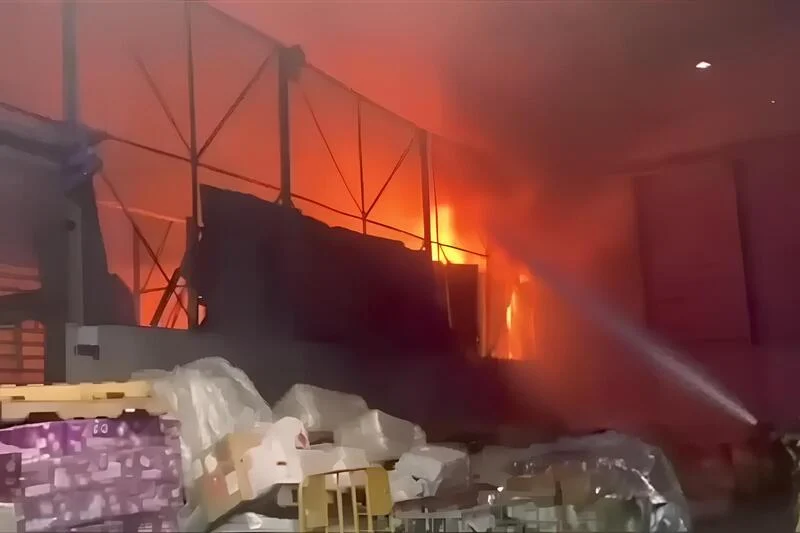 Malidəki hava limanında güclü yanğın olub