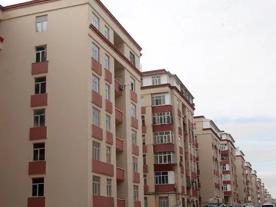 Postmüharibə dövründə şəhid ailələri və müharibə ilə əlaqədar əlilliyi olan şəxslərə 6,8 min mənzil və fərdi ev verilib