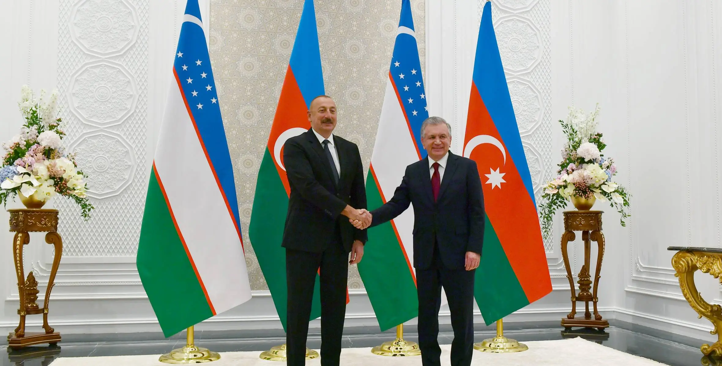 İlham Əliyev və Şavkat Mirziyoyev Özbəkistanın Azərbaycandakı səfirliyinin yeni binasının açılışında iştirak edib