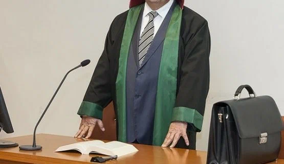 İşində yol verdiyi nöqsanlara görə 3 vəkilə töhmət verilib
