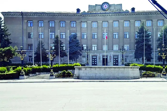 Xankəndidə keçmiş icraiyyə komitəsi binasında söküntü işləri aparılacaq