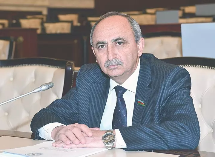 Sosial işçilər evlərə gedəndə əksəriyyəti təhqir olunur – Deputat