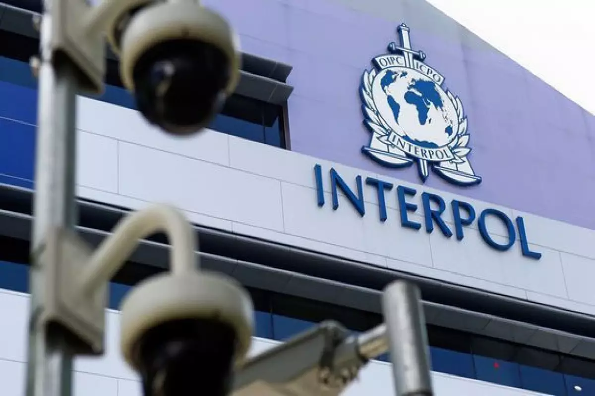 Azərbaycan insan alveri cinayəti törətməkdə təqsirləndirilən 11 nəfəri İnterpola verib