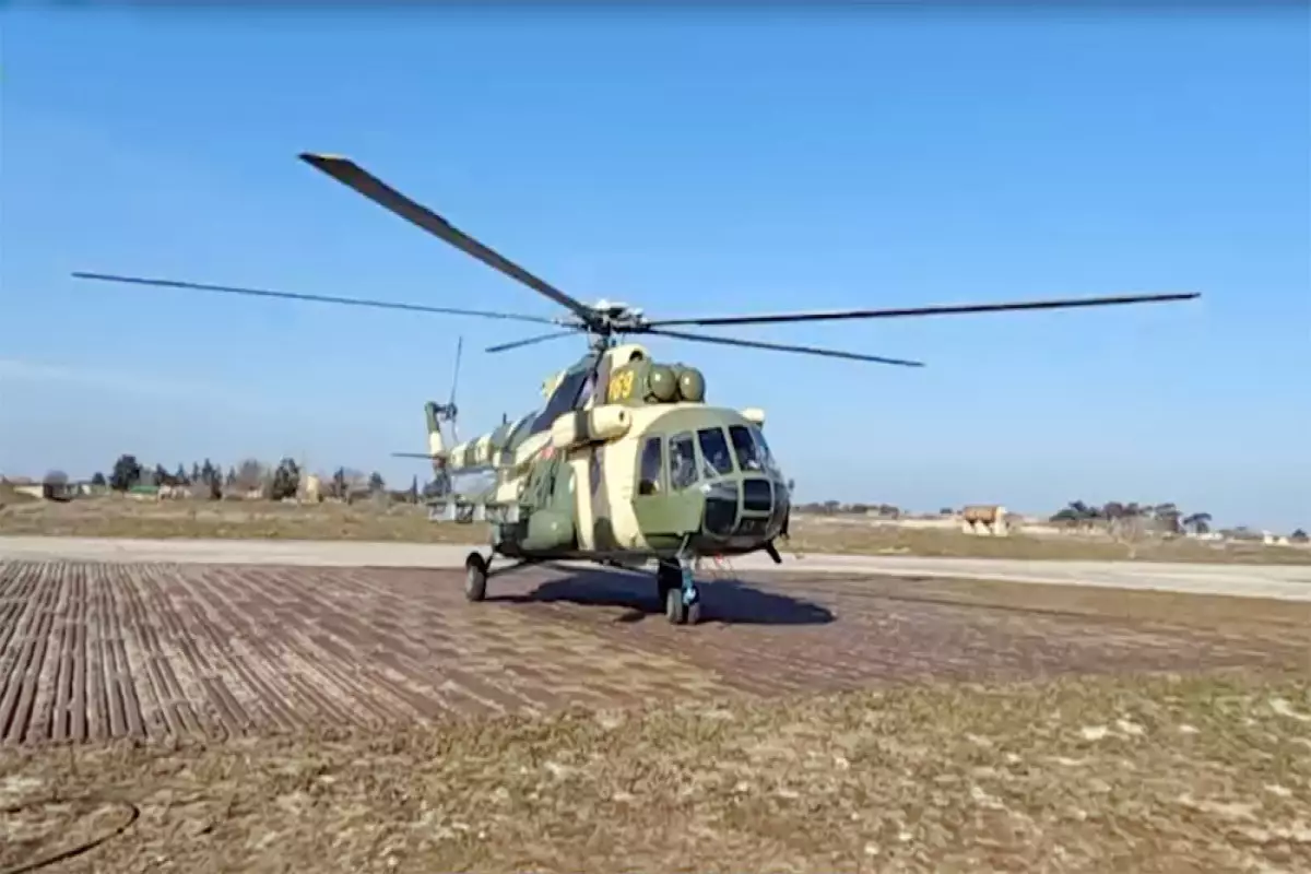 Hərbi Hava Qüvvələrinin helikopterləri təlim-məşq uçuşları keçirib - VİDEO