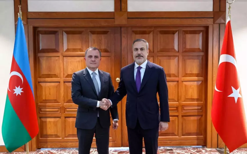 Ceyhun Bayramov Hakan Fidanı Azərbaycan – Ermənistan normallaşma prosesi barədə məlumatlandırıb