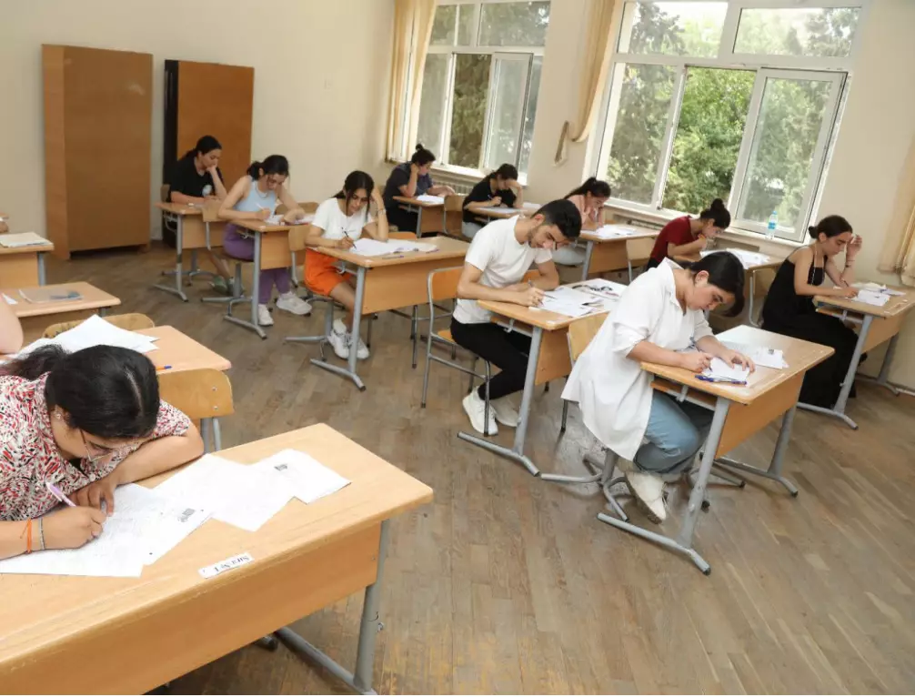 Kolleclərə ixtisas seçimi edənlərin sayı açıqlanıb
