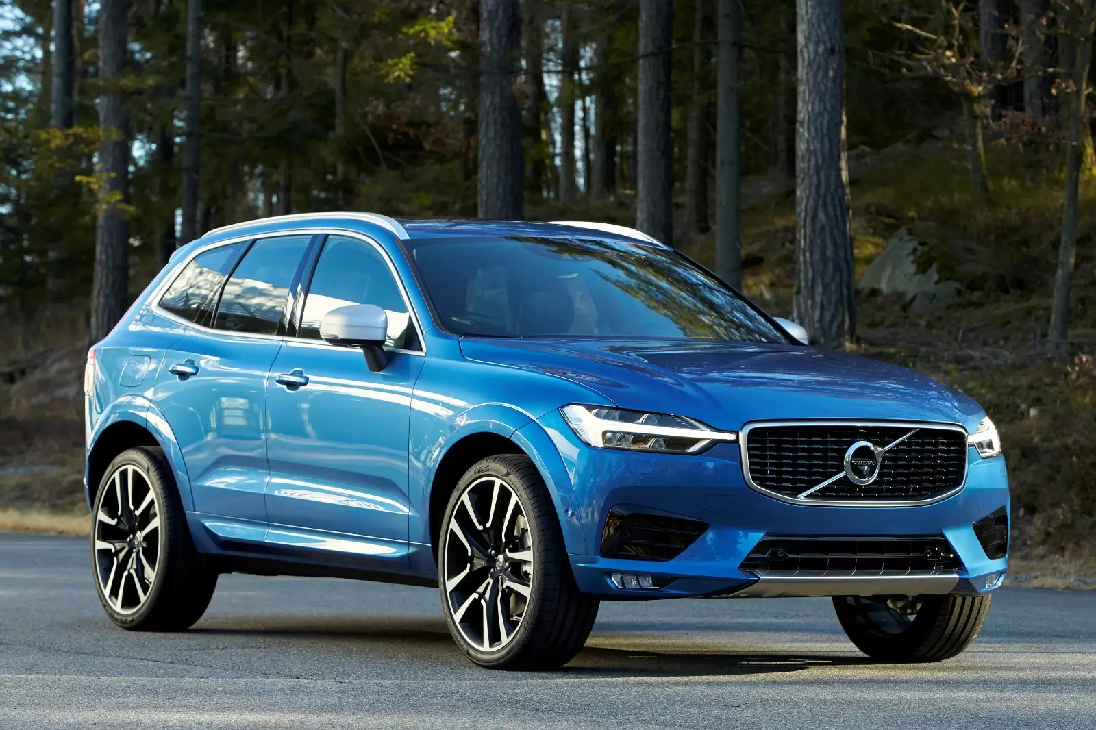 "Volvo" avtomobillərinin satışı 10 faiz azalıb