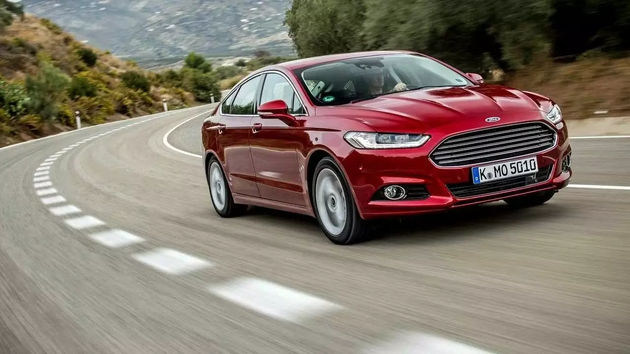 "Ford" 48 milyard dollardan çox gəlir əldə etdi