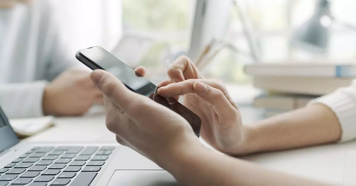 Telefonumuza icazəsiz göndərilən reklam mesajları qanunidirmi?