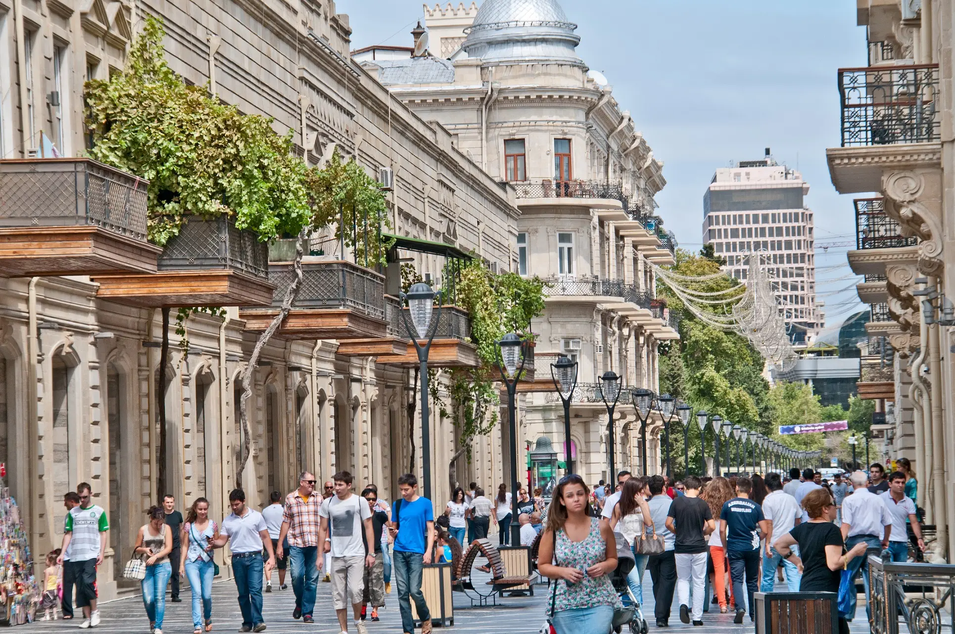 İlin ilk yarısında daxili turizm xərcləri 2,5 mlrd. manatı ötüb