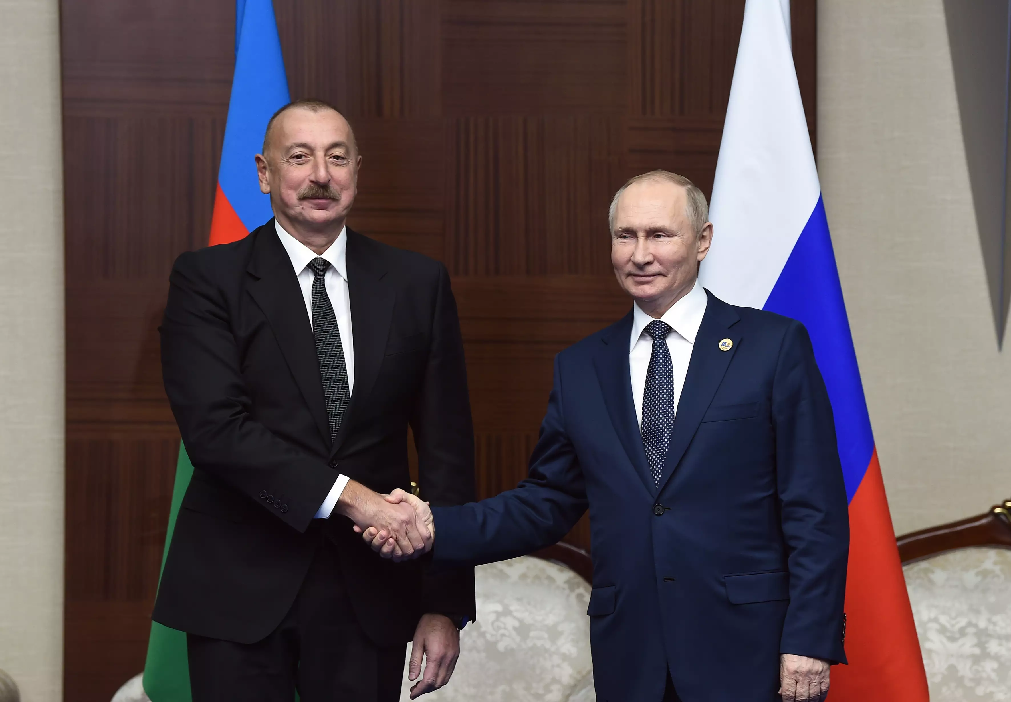 Vladimir Putin Azərbaycan Prezidentini təbrik edib