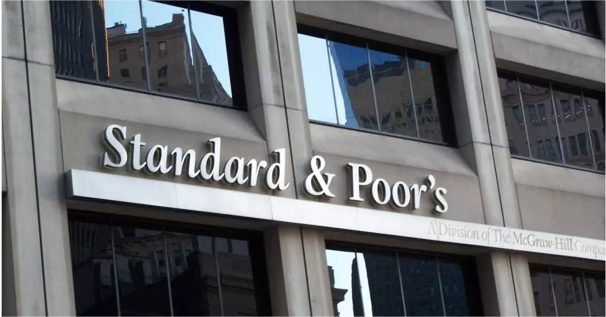 Standard & Poor's agentliyi Kapital Bank-ın reytinq proqnozunu yüksəltdi