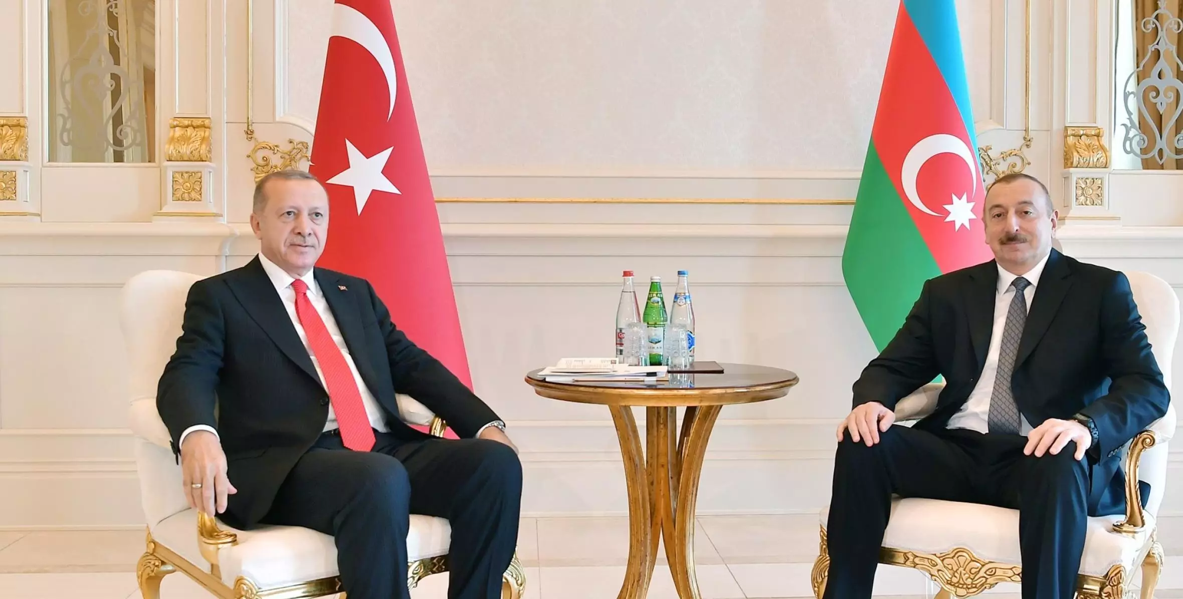 Rəcəb Tayyib Ərdoğan İlham Əliyevi Müstəqillik Günü münasibətilə təbrik edib
