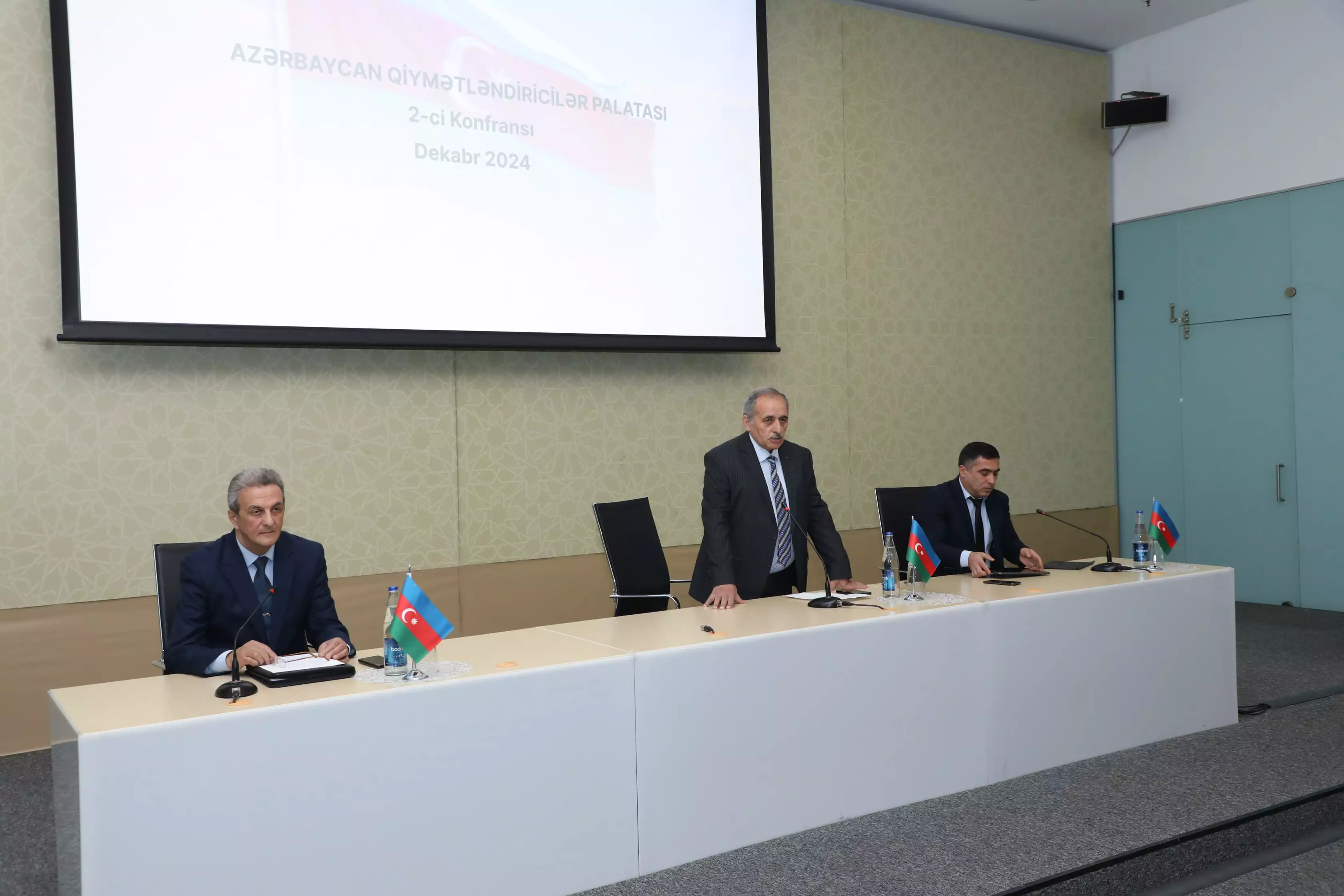 Nüsrət İbrahimov: "Qiymətləndiricilər Palatası dövriyyədən kənarda qalan böyük kütlənin bazara cəlb edilməsini planlaşdırır"