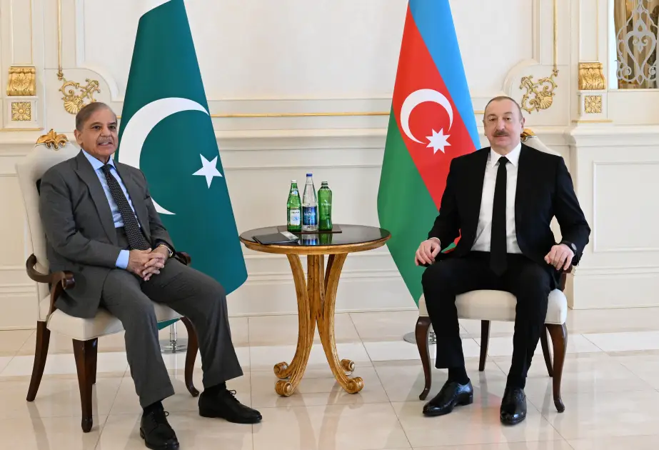 Prezident İlham Əliyev ilə Məhəmməd Şahbaz Şərif arasında telefon danışığı olub