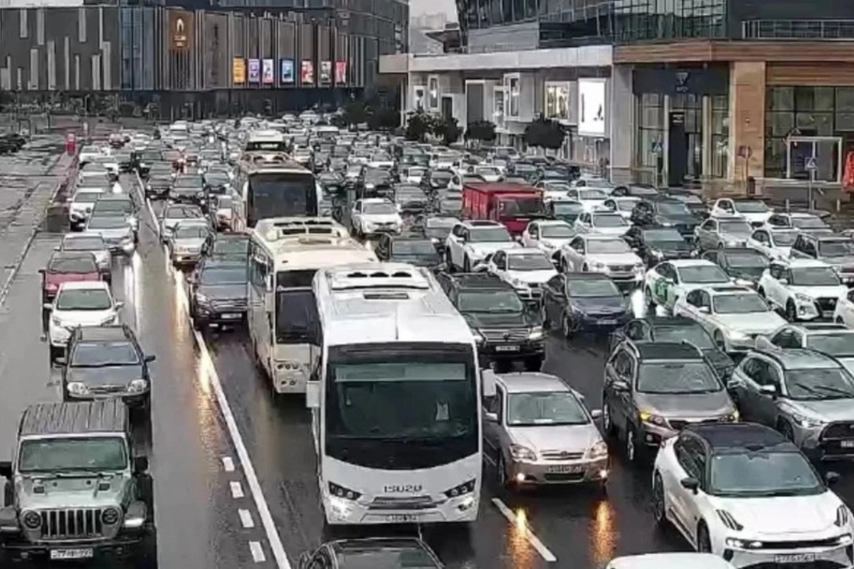 Bakıda olan avtomobillərin sayı açıqlandı - RƏSMİ