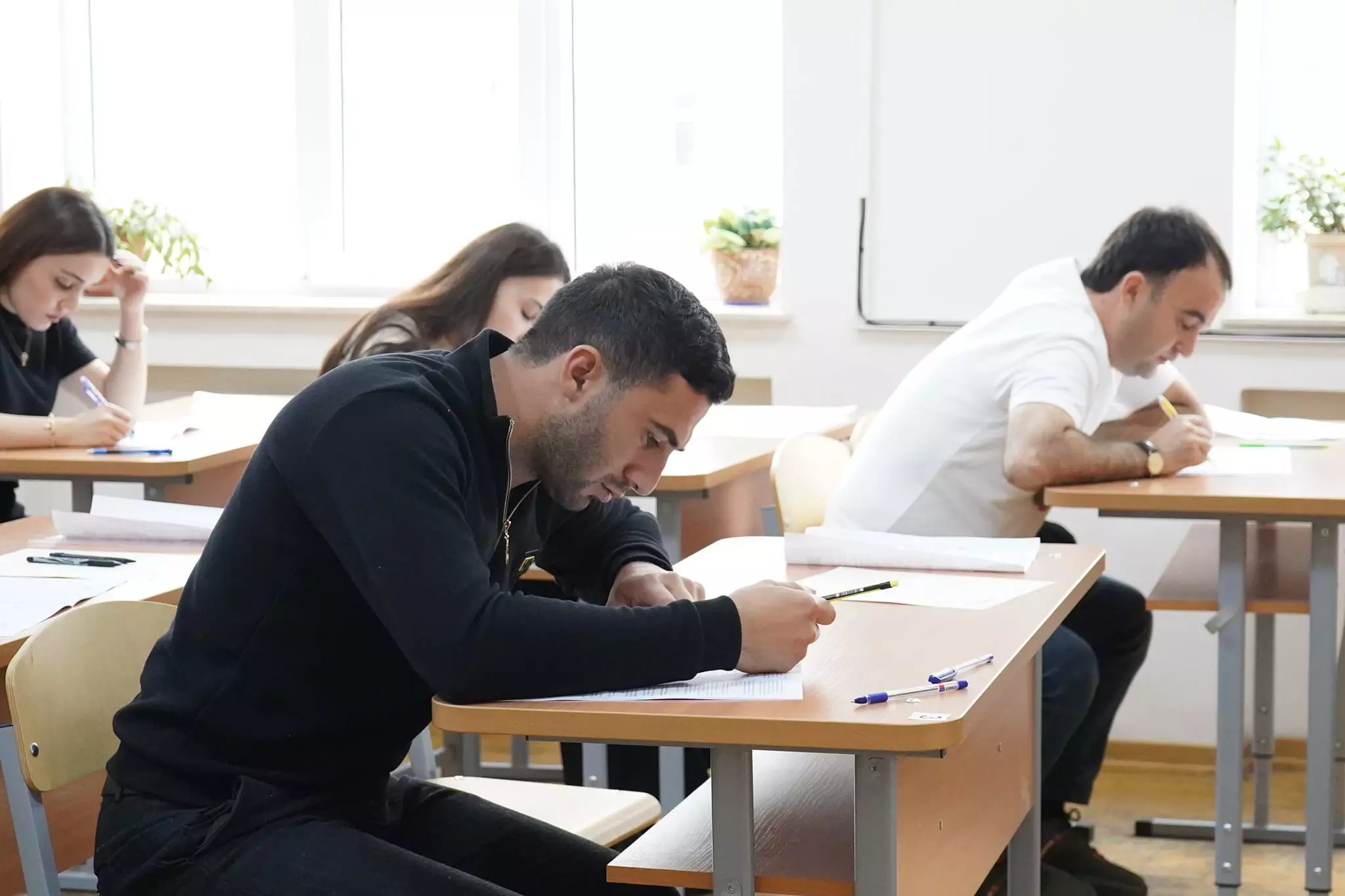 Hakim vəzifəsinə namizədlər üçün imtahanda 211 nəfər fərqlənib - YENİLƏNİB