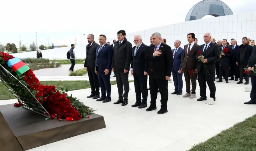 Türkiyəli rektorlar Zəfər parkını ziyarət ediblər