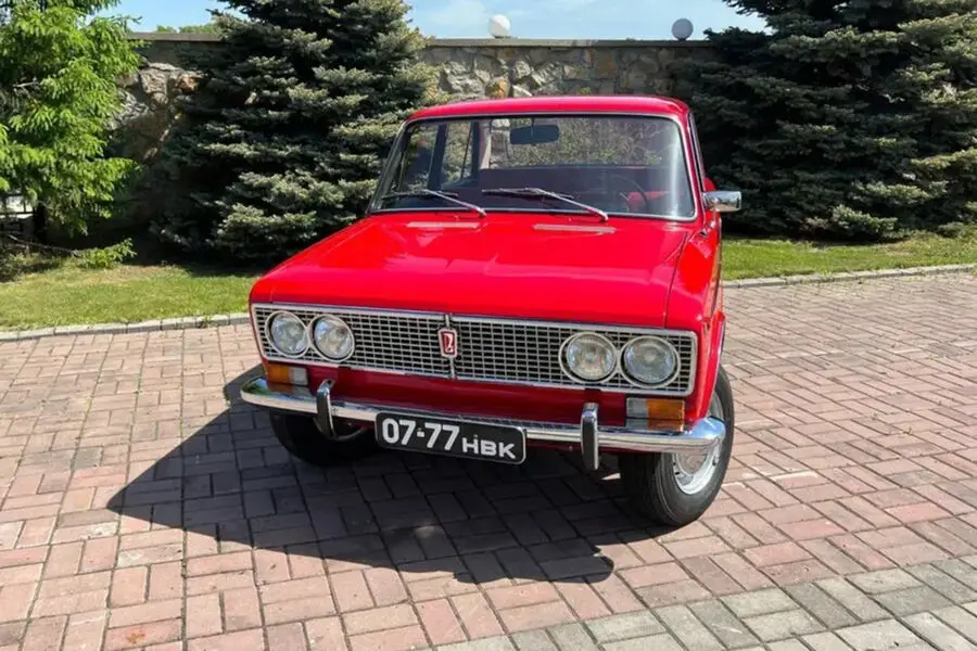 VAZ-2103-ü 5 milyona satışa çıxardılar