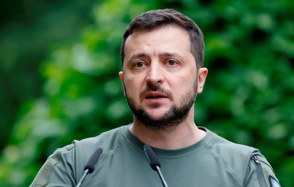 Zelenski: "Hərbi vəziyyət dövründə Ukraynada seçki olmayacaq"