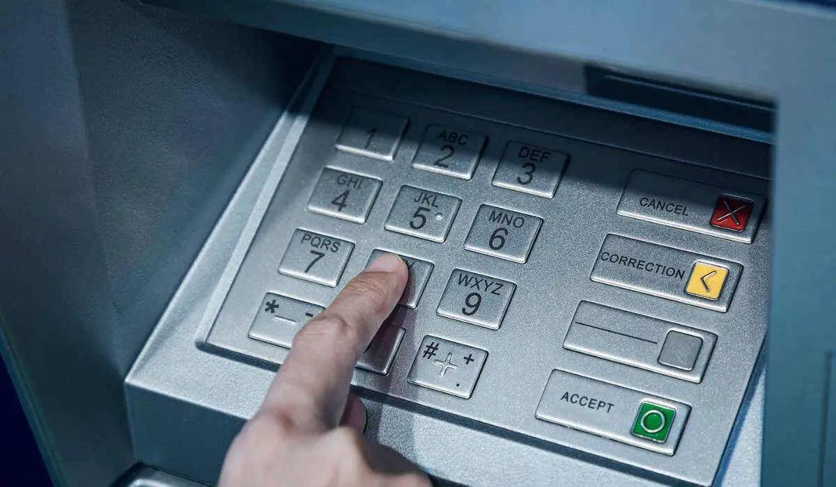 Banklarının açdığı filial, quraşdırdığı bankomat sayı açıqlandı