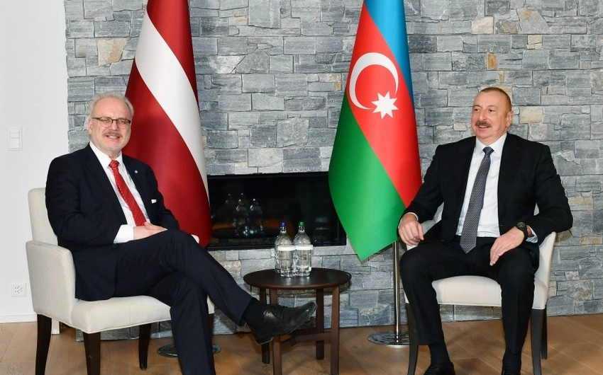 Prezident İlham Əliyevin Davosda Latviya Prezidenti ilə görüşü olub