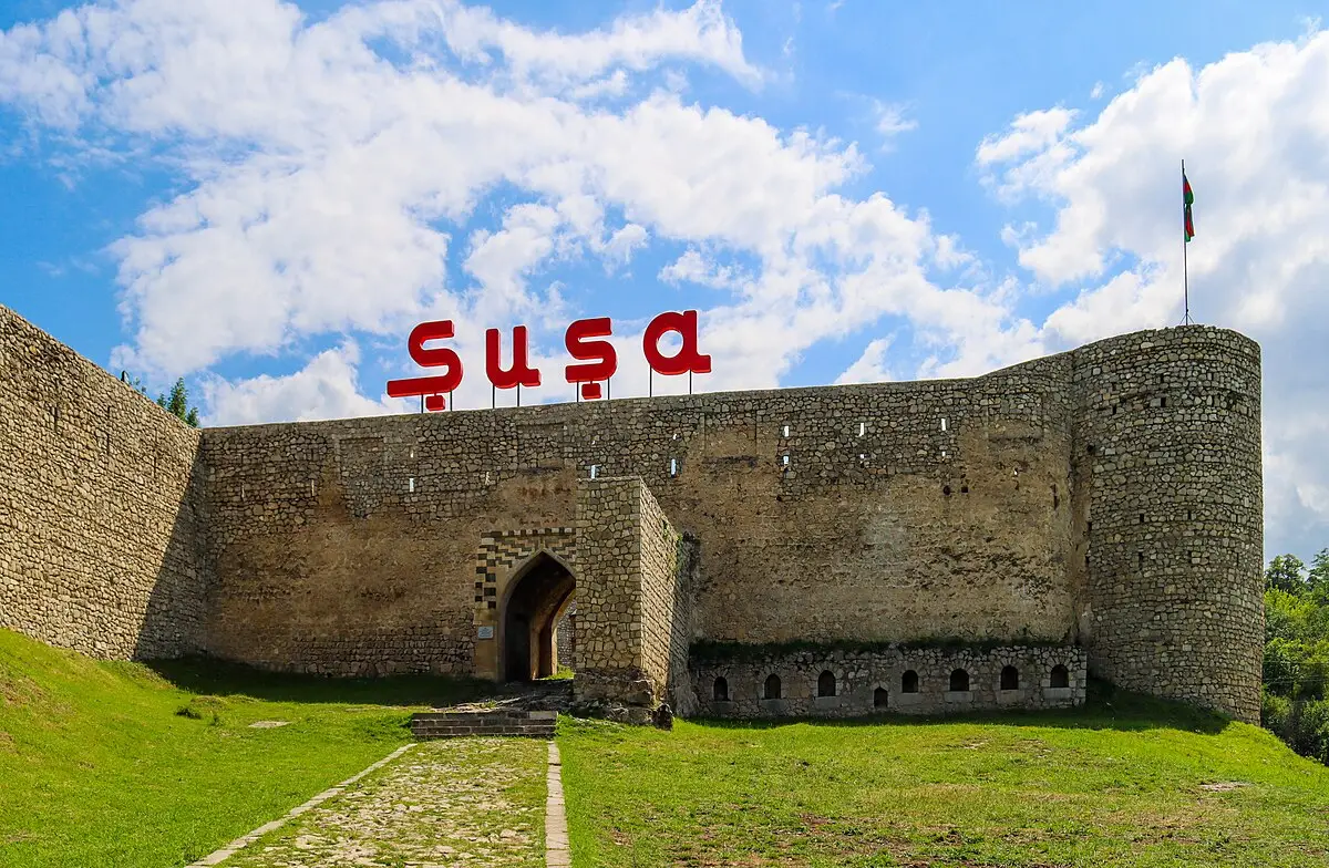 Şuşada on binanın tikintisinin 49 milyon manata başa gələcəyi proqnozlaşdırılıb