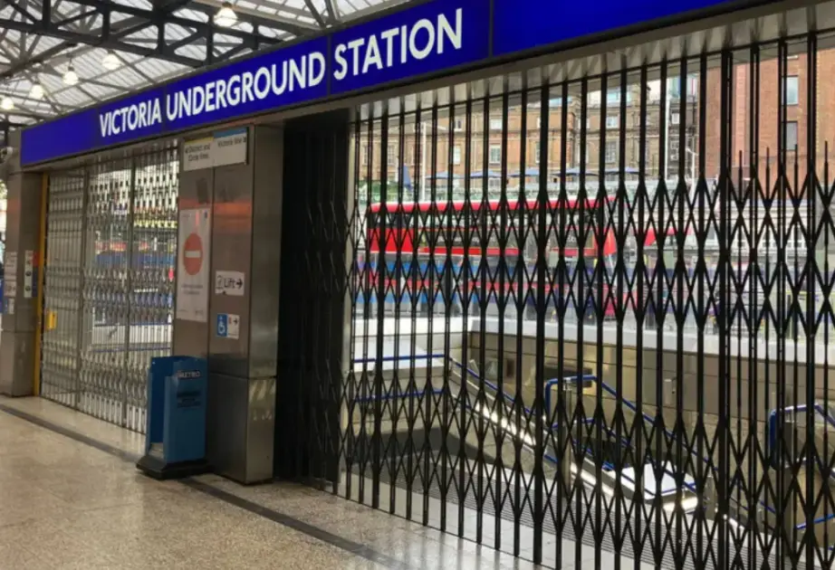 Londonda metro işçiləri tətil ediblər